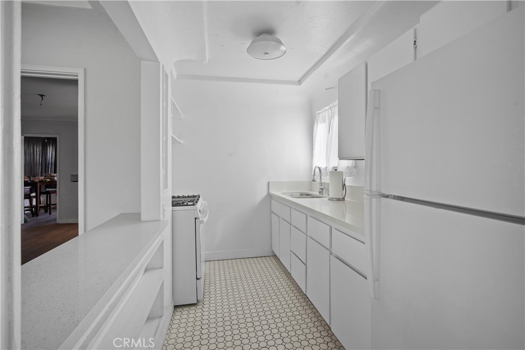 2313 Glendale Boulevard Property Photo 18
