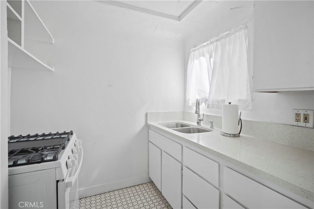 2313 Glendale Boulevard Property Photo 19