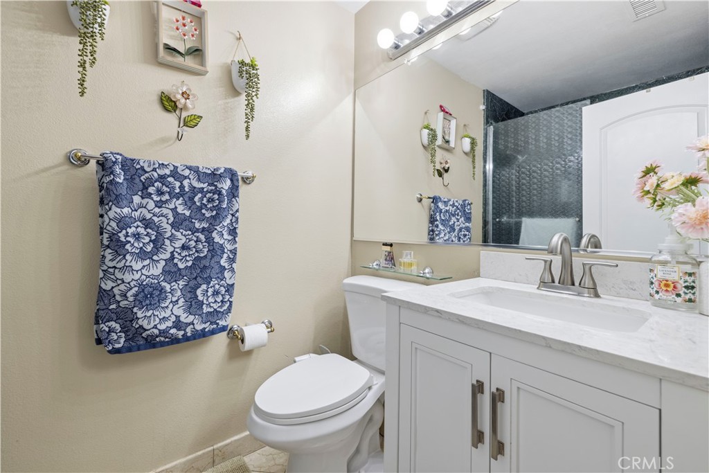 5540 High Meadow Pl. Property Photo 28