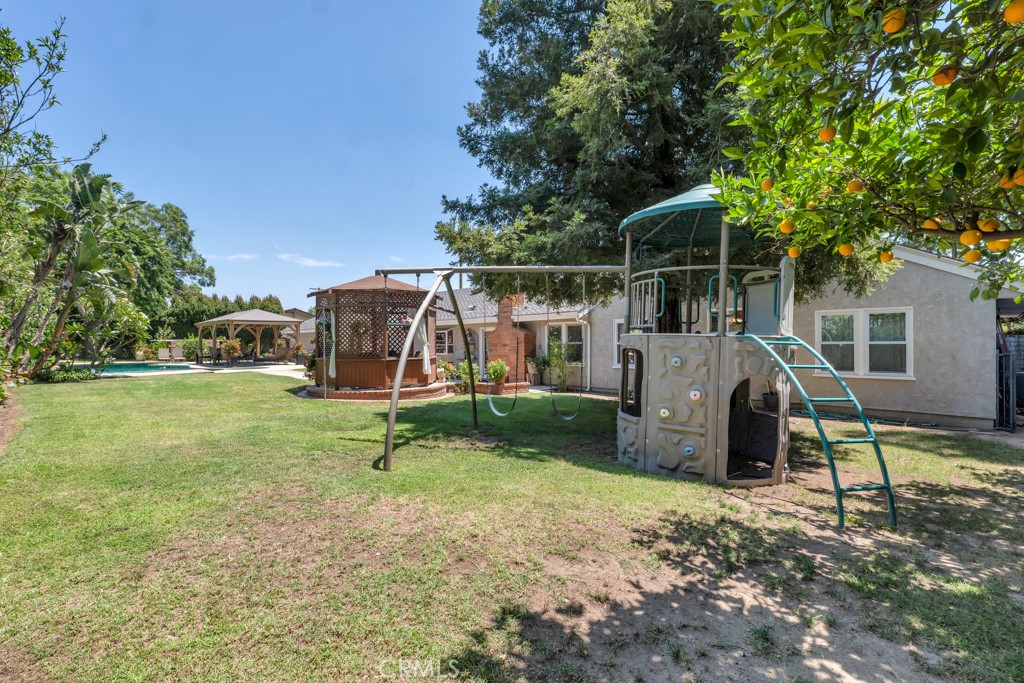 13600 Norris Avenue Property Photo 43