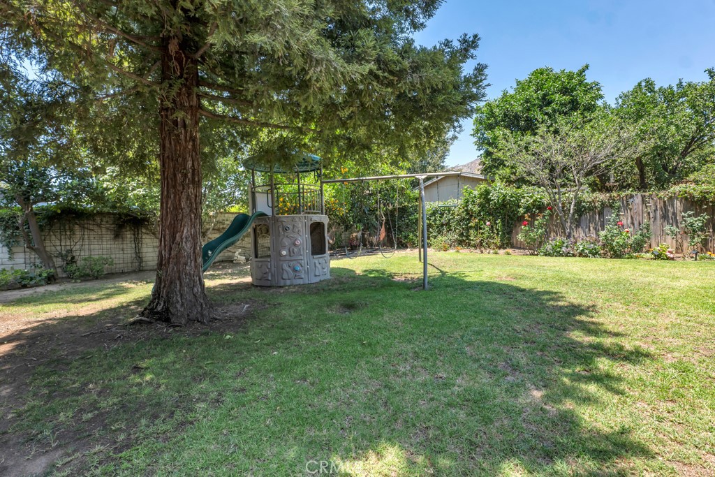 13600 Norris Avenue Property Photo 44