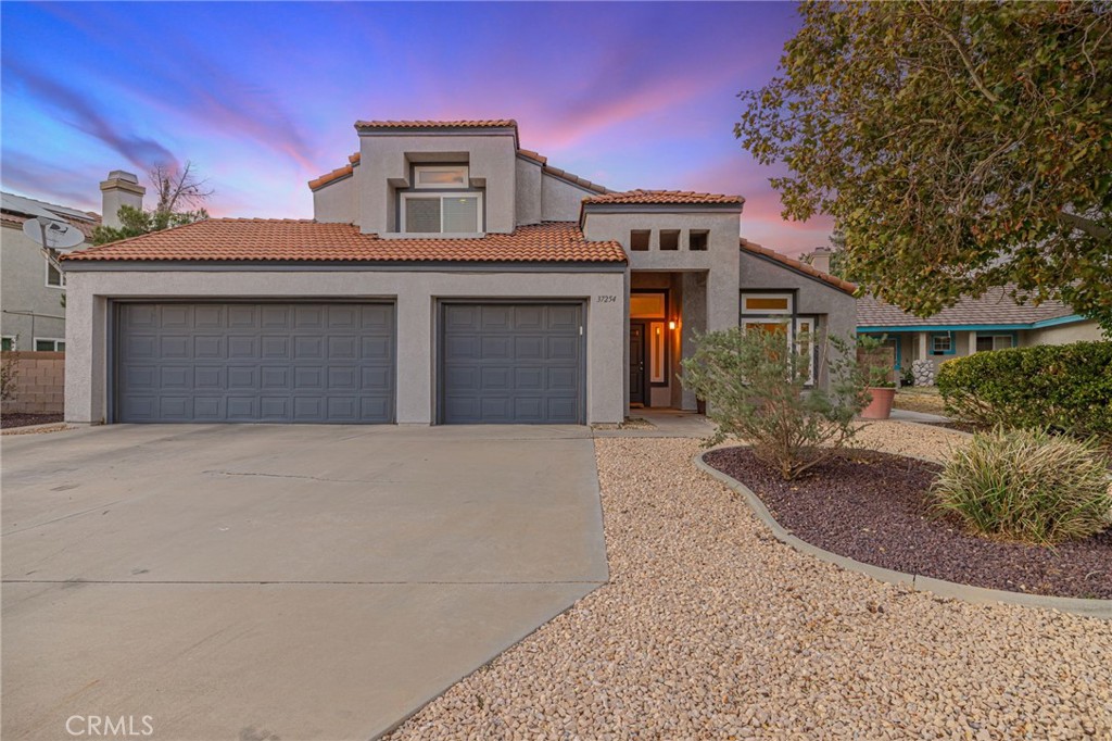 37254 Carousel Circle Property Photo 1