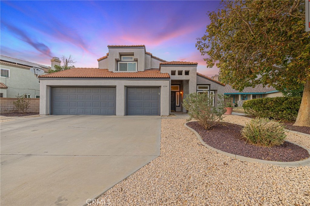 37254 Carousel Circle Property Photo 2