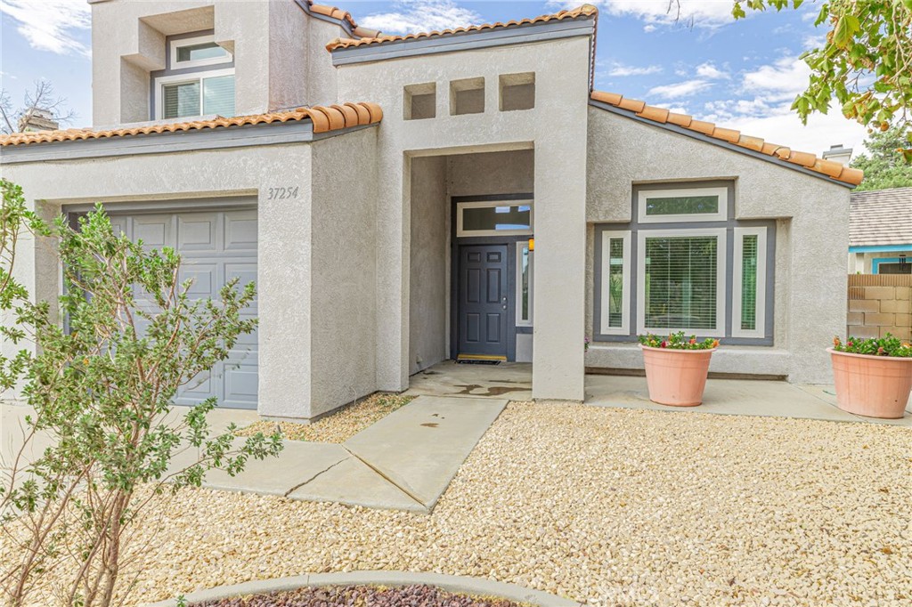 37254 Carousel Circle Property Photo 9