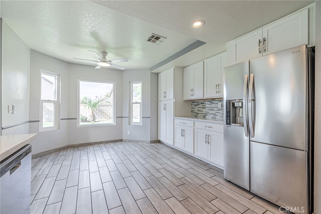37254 Carousel Circle Property Photo 24