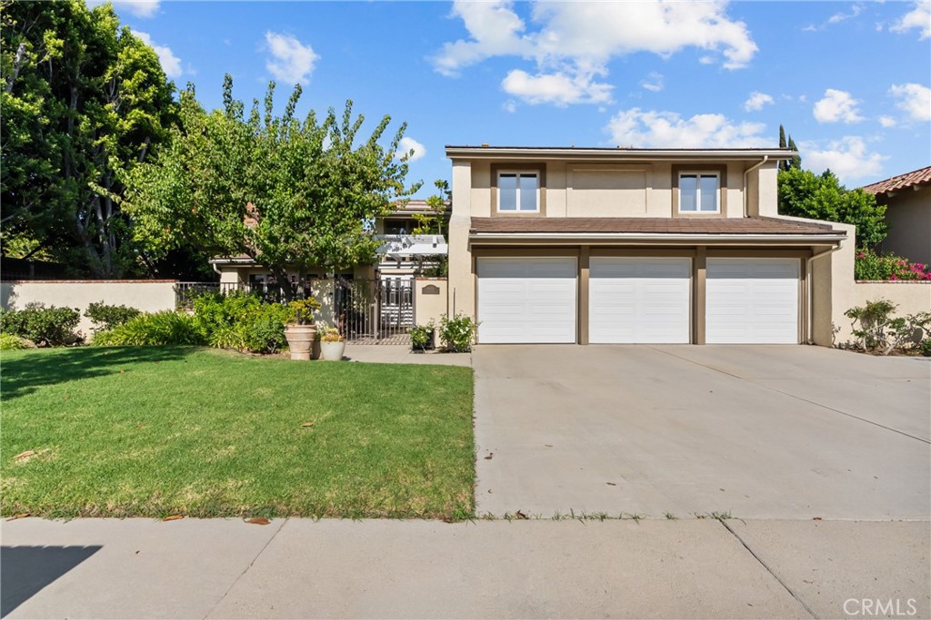 10216 Melvin Property Photo 2
