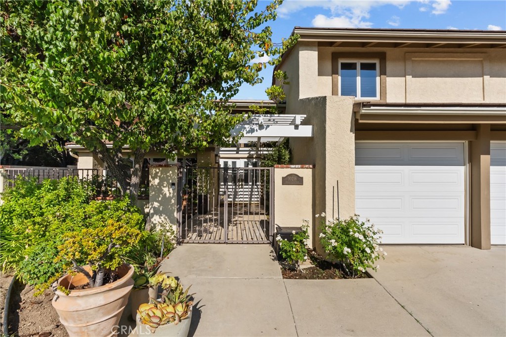 10216 Melvin Property Photo 3