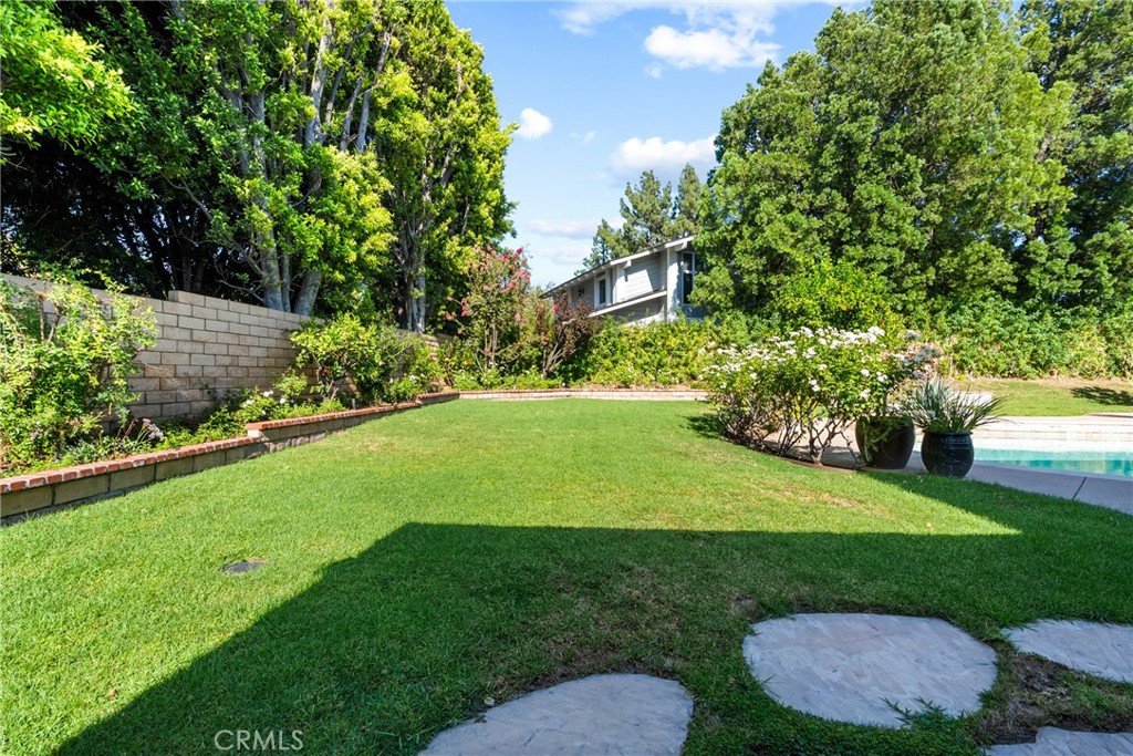 10216 Melvin Property Photo 58