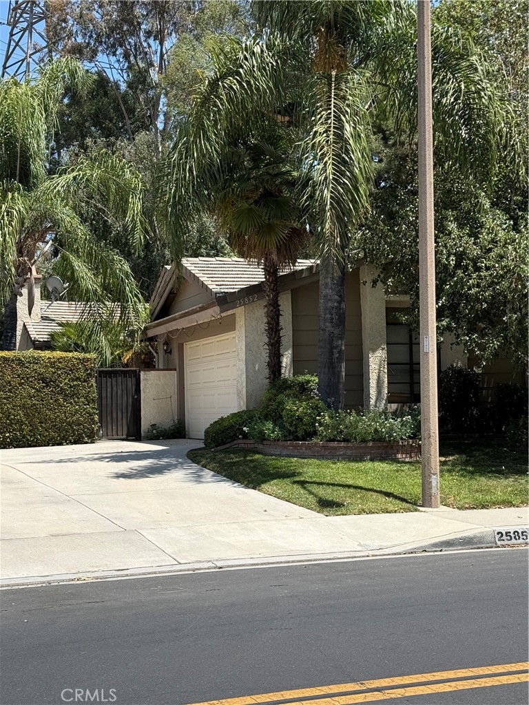 25852 Estaban Property Photo 1