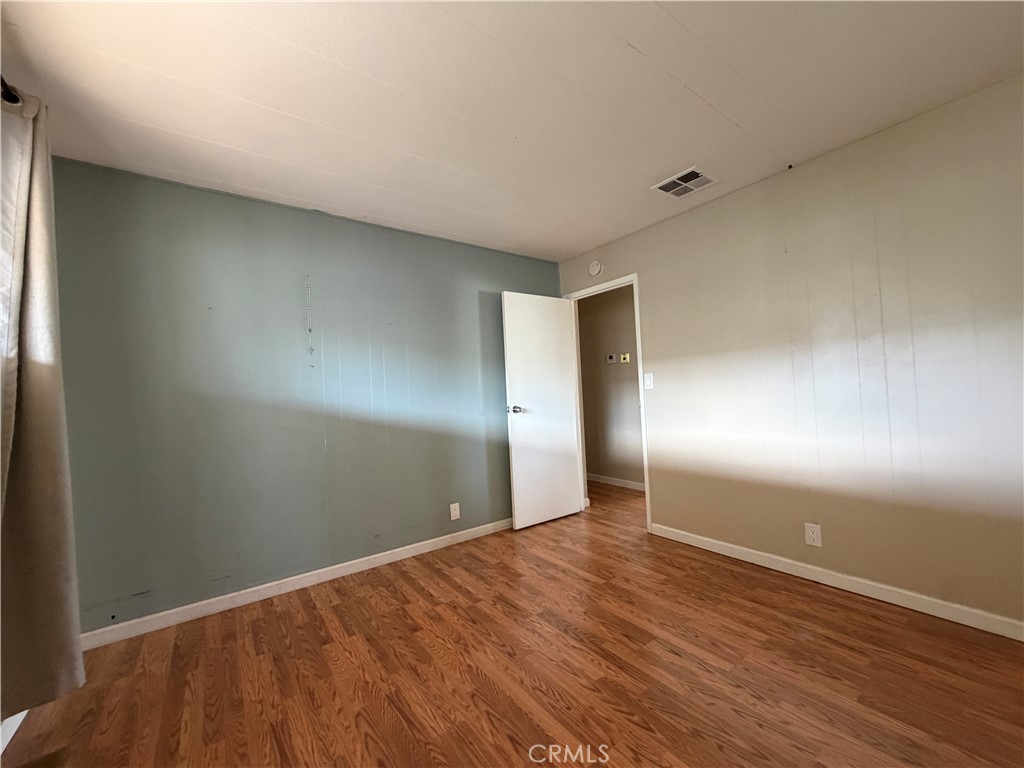 8801 17 Eton Property Photo 3