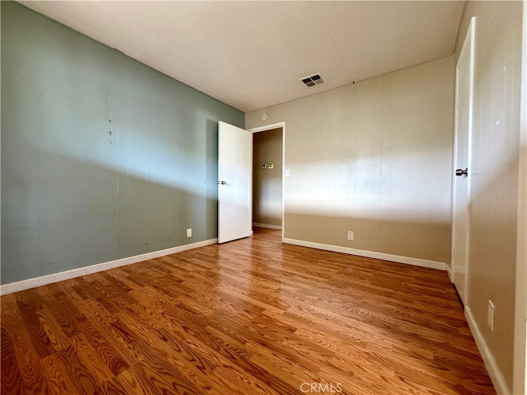 8801 17 Eton Property Photo 4