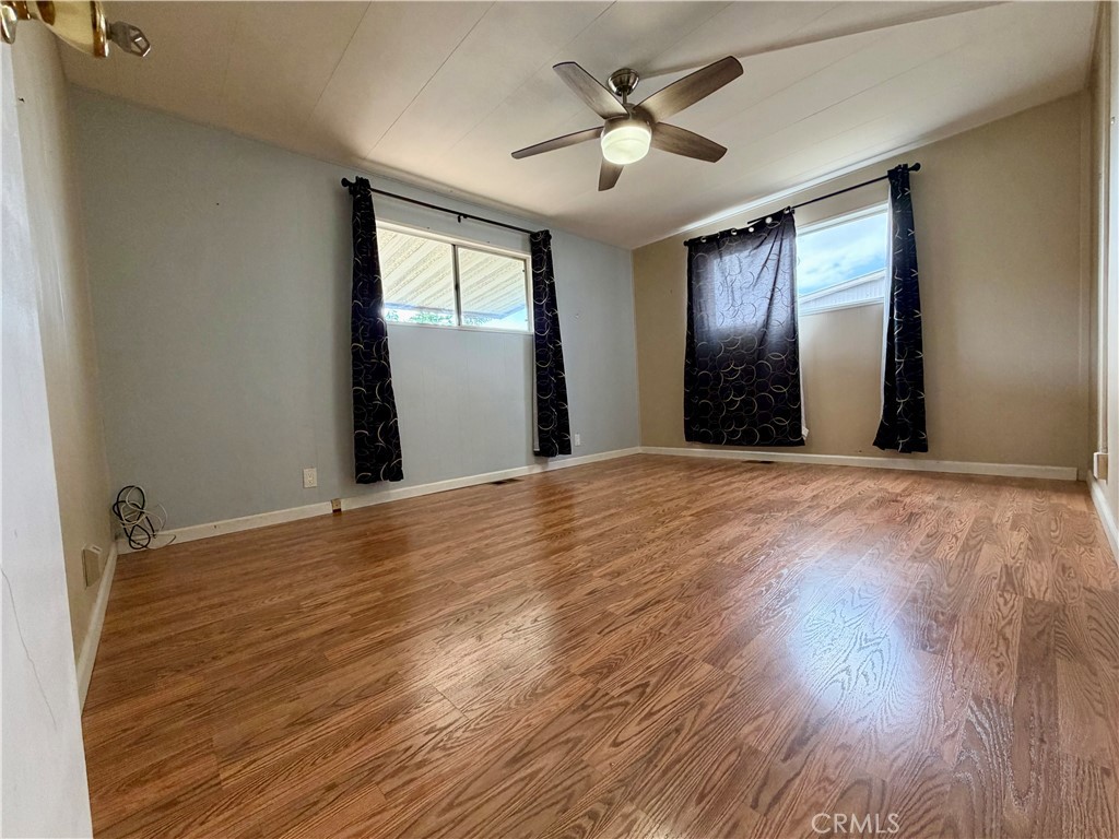 8801 17 Eton Property Photo 9