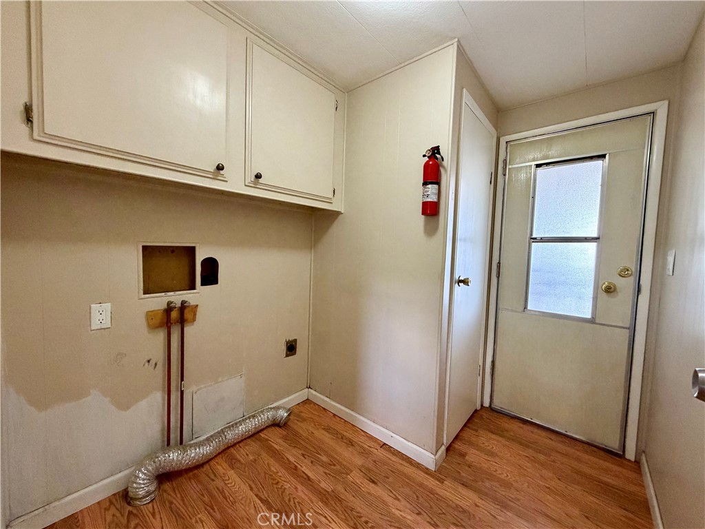 8801 17 Eton Property Photo 12
