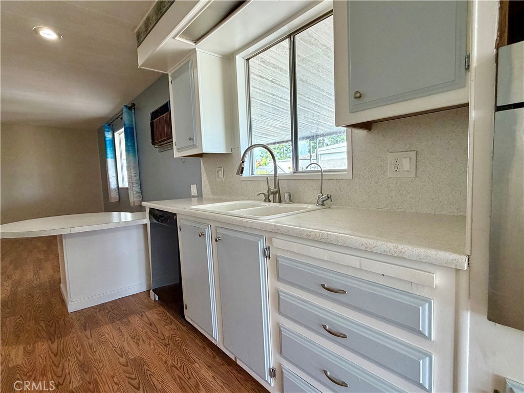 8801 17 Eton Property Photo 15