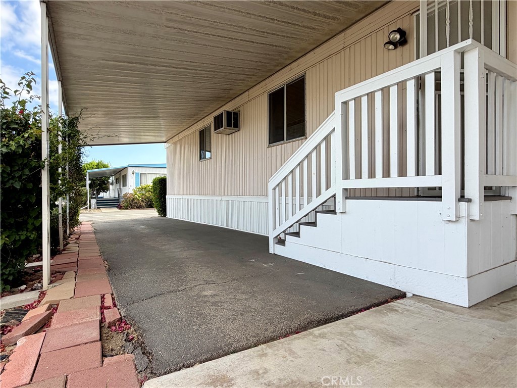 8801 17 Eton Property Photo 23