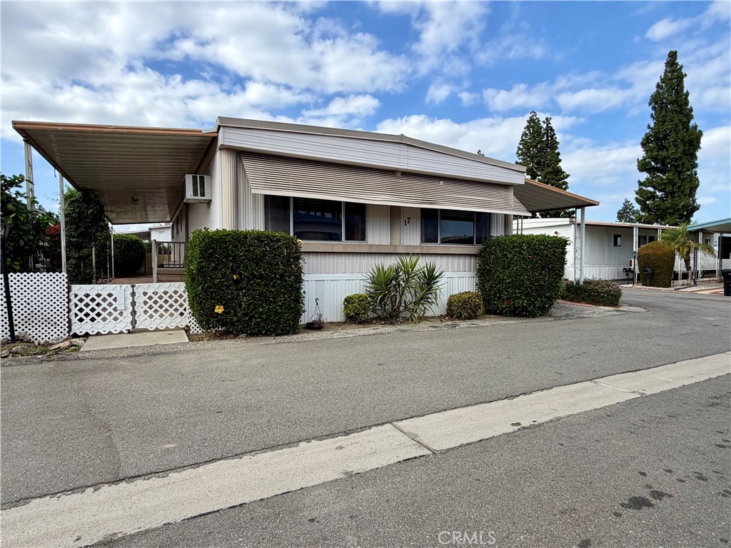 8801 17 Eton Property Photo 24