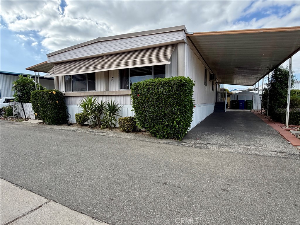 8801 17 Eton Property Photo 25