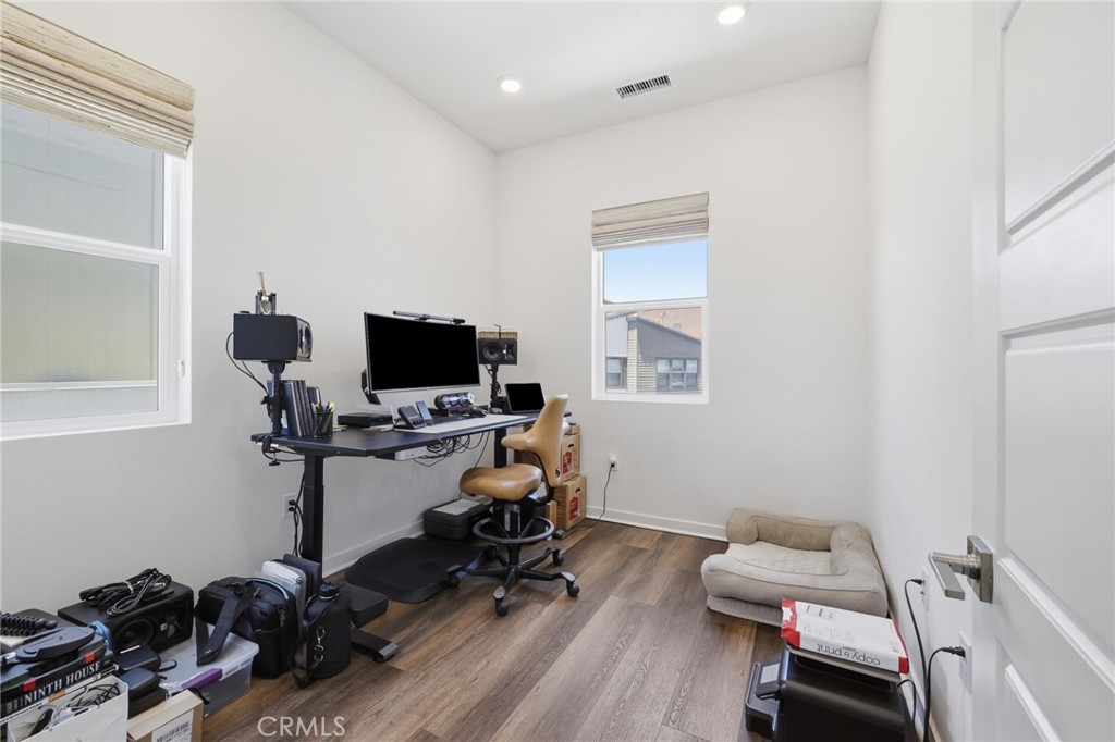 27525 Illumination Court Property Photo 25
