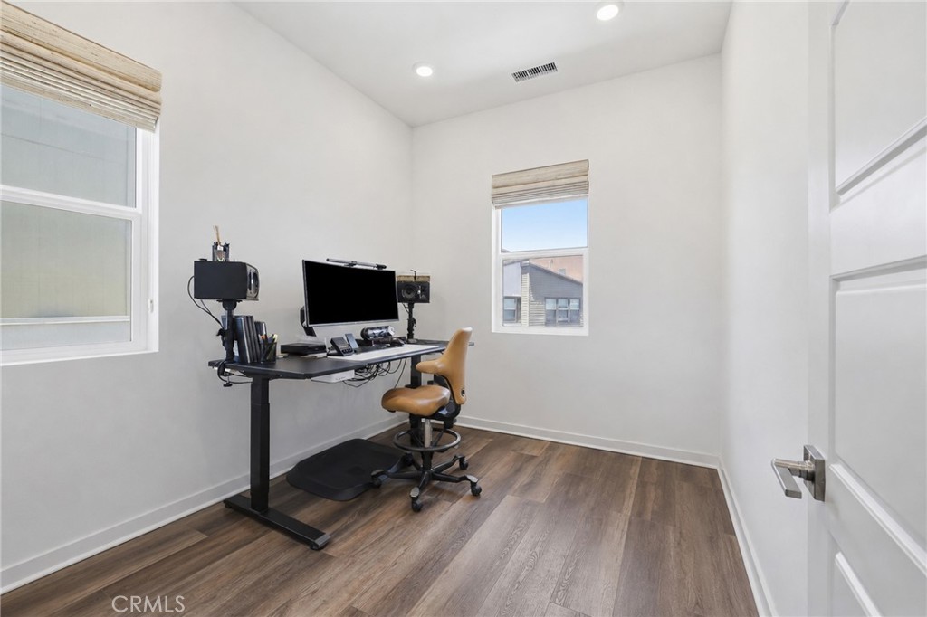 27525 Illumination Court Property Photo 26