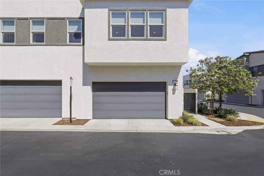 27525 Illumination Court Property Photo 35