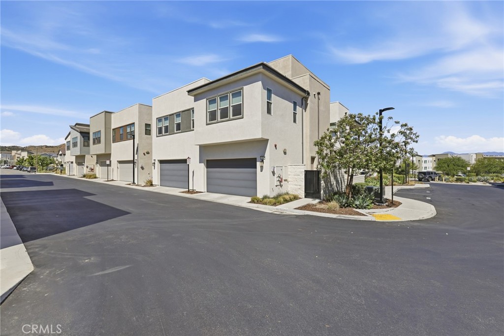 27525 Illumination Court Property Photo 42