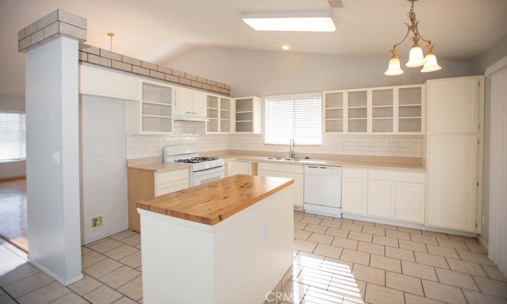 3608 Brabham Property Photo 8