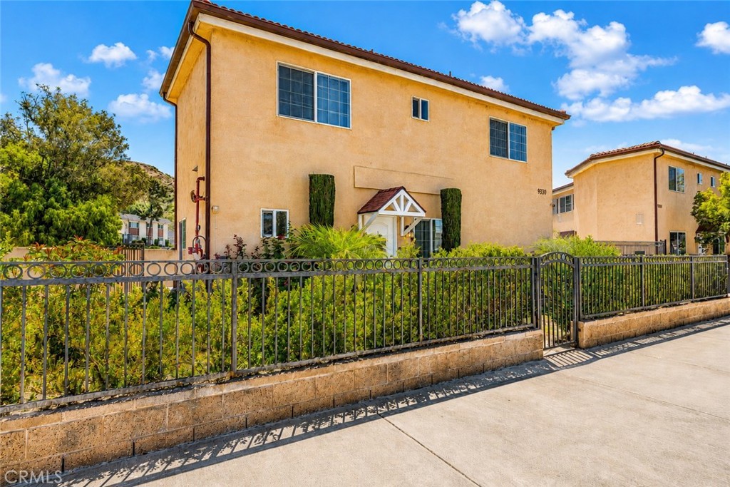 9330 Sunland 1 Property Photo 1