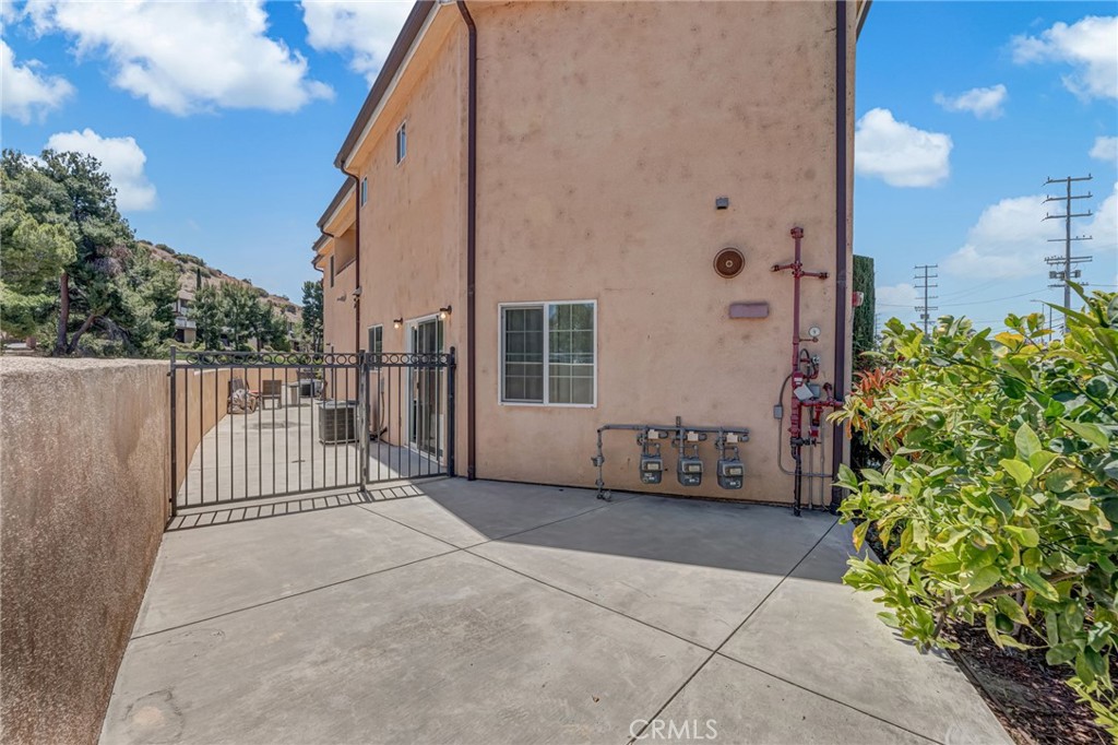 9330 Sunland 1 Property Photo 26