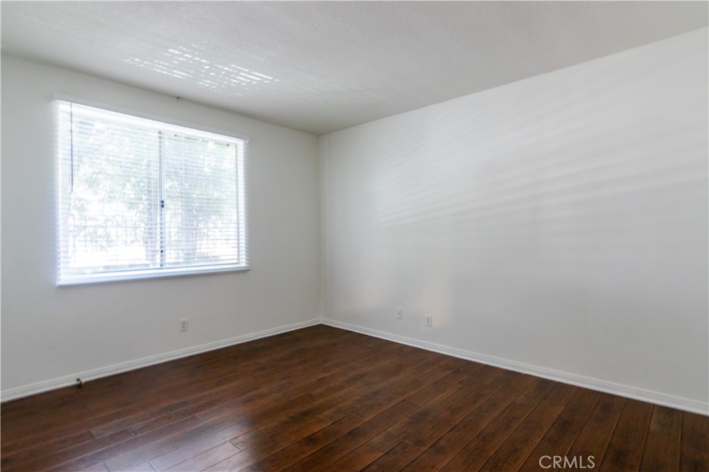 16940 Chatsworth Street 106 Property Photo 9