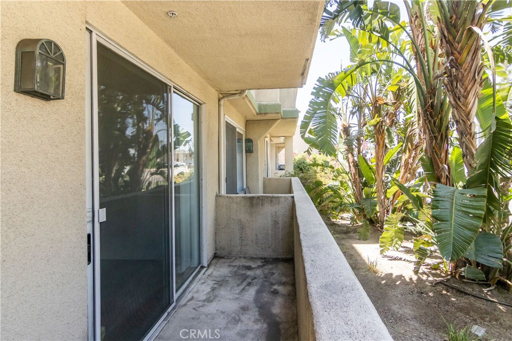 16940 Chatsworth Street 106 Property Photo 14