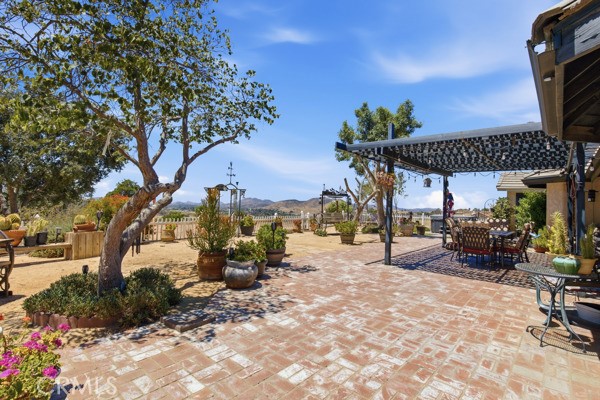 9722 Hierba Property Photo 30
