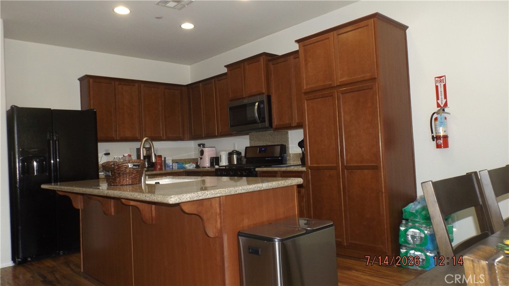 2324 Hay Market Property Photo 4