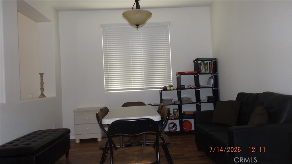 2324 Hay Market Property Photo 6