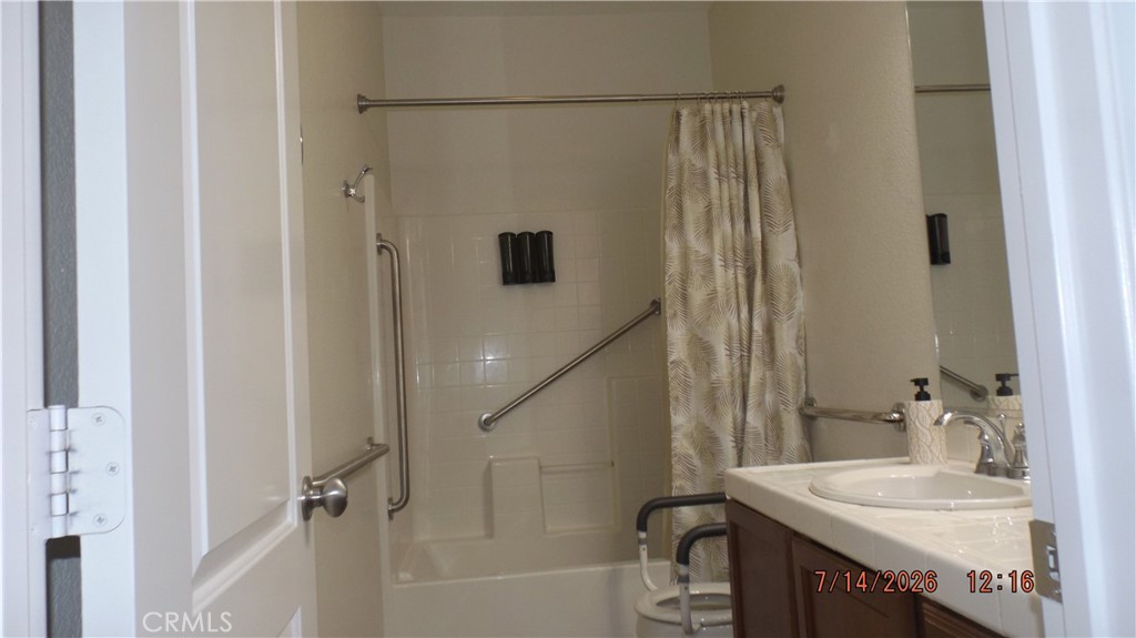 2324 Hay Market Property Photo 7