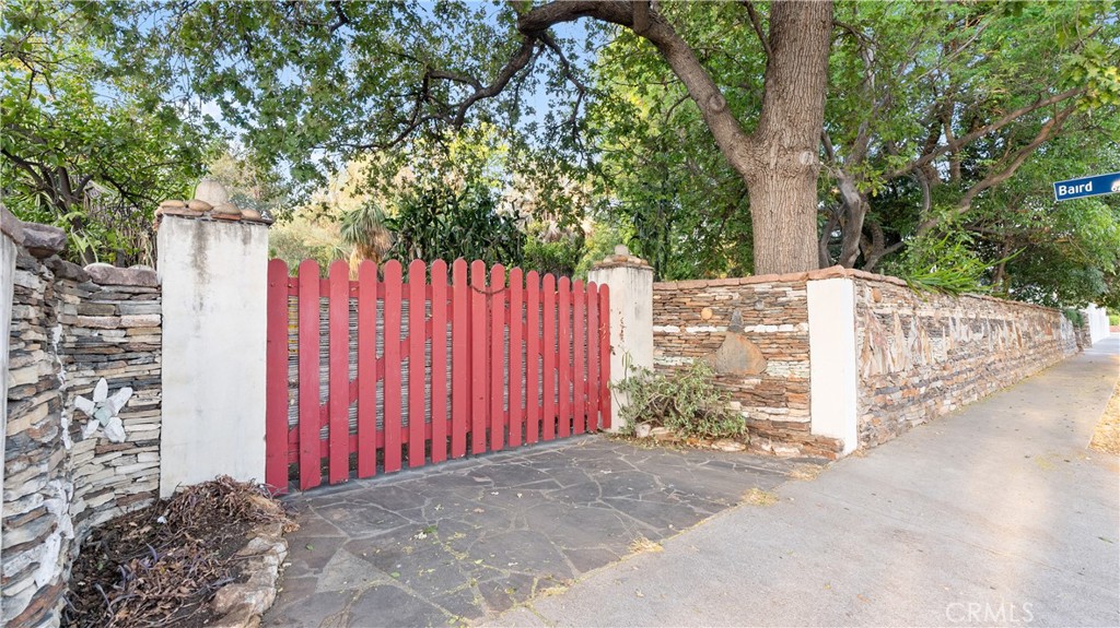 18552 Erwin Property Photo 4