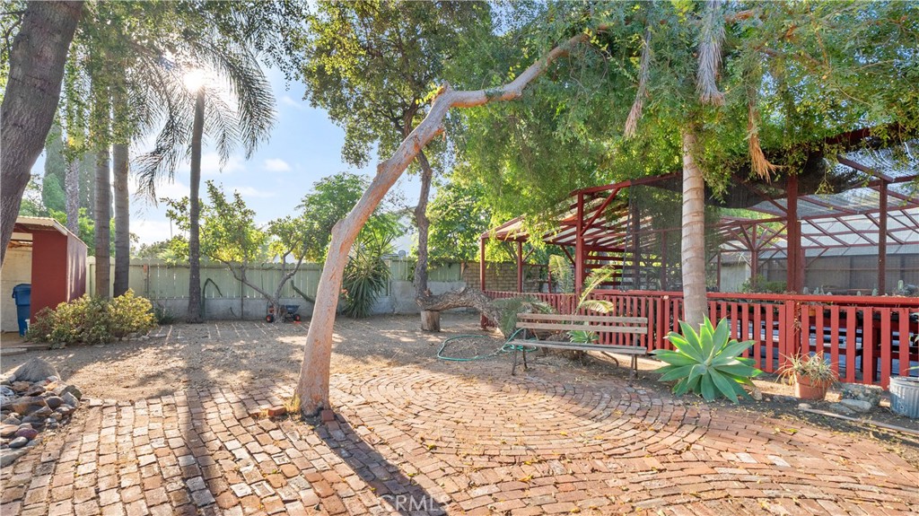 18552 Erwin Property Photo 38