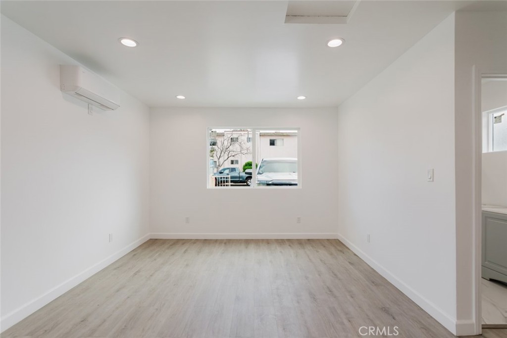18306 Gresham Street Property Photo 12