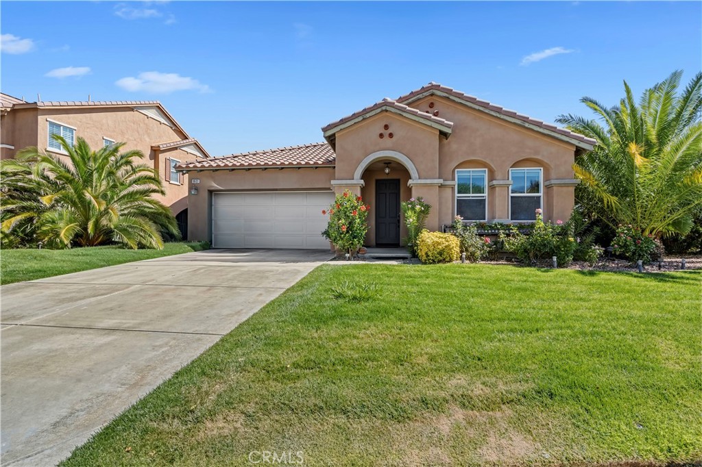 1621 Serval Way Property Photo 1