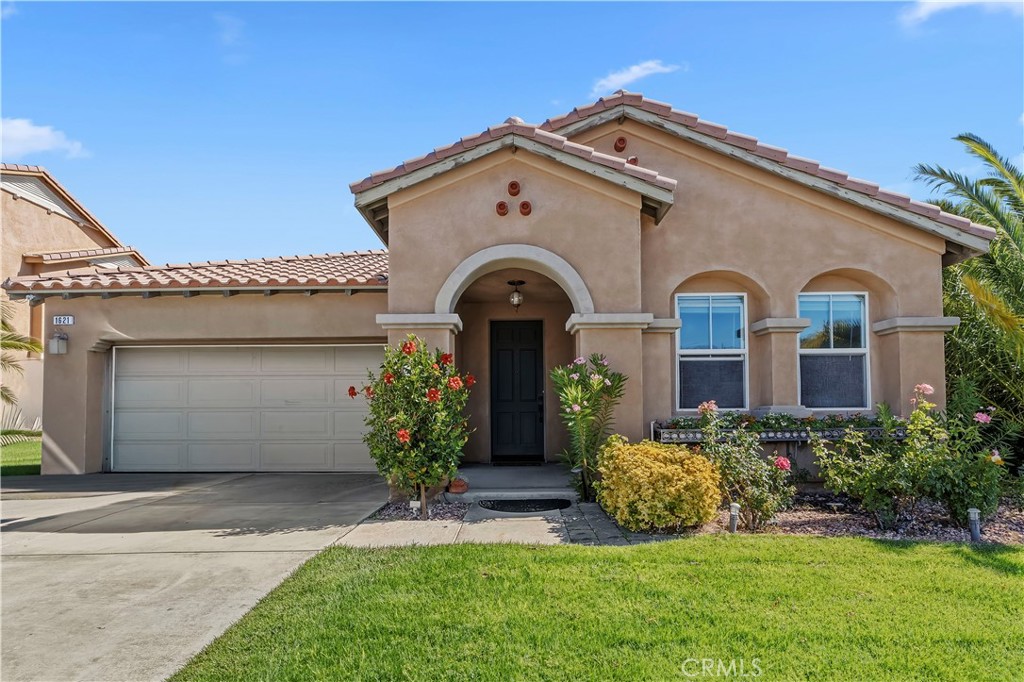 1621 Serval Way Property Photo 4