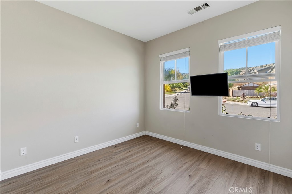1621 Serval Way Property Photo 5