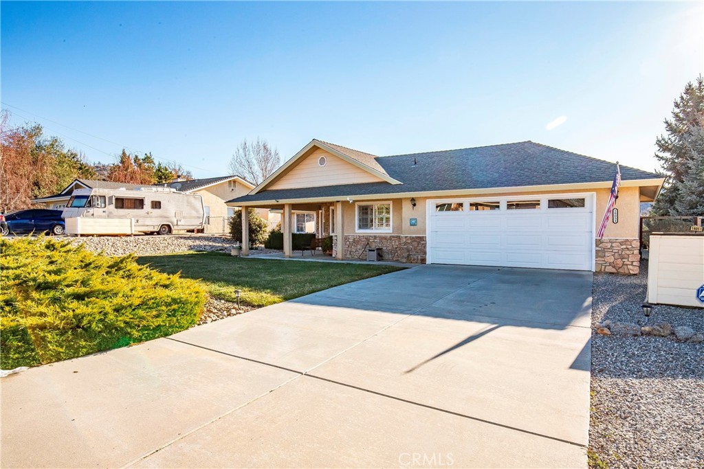 18051 Bold Venture Drive Property Photo 2