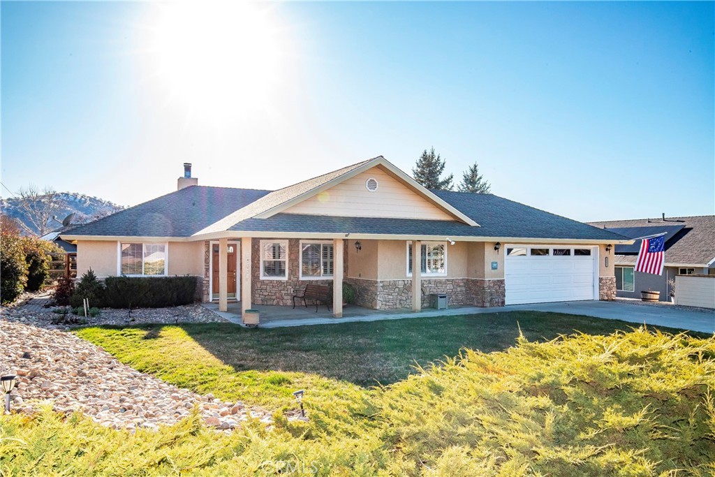 18051 Bold Venture Drive Property Photo 4