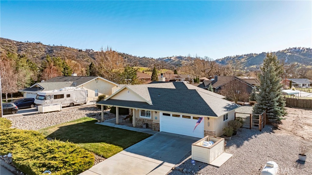 18051 Bold Venture Drive Property Photo 43