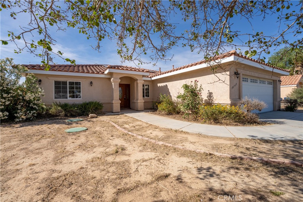 10725 Keller Drive Property Photo 3