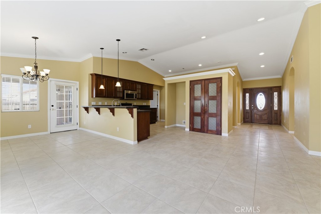 10725 Keller Drive Property Photo 8
