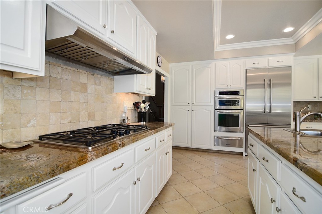 29450 Cambridge Court Property Photo 13