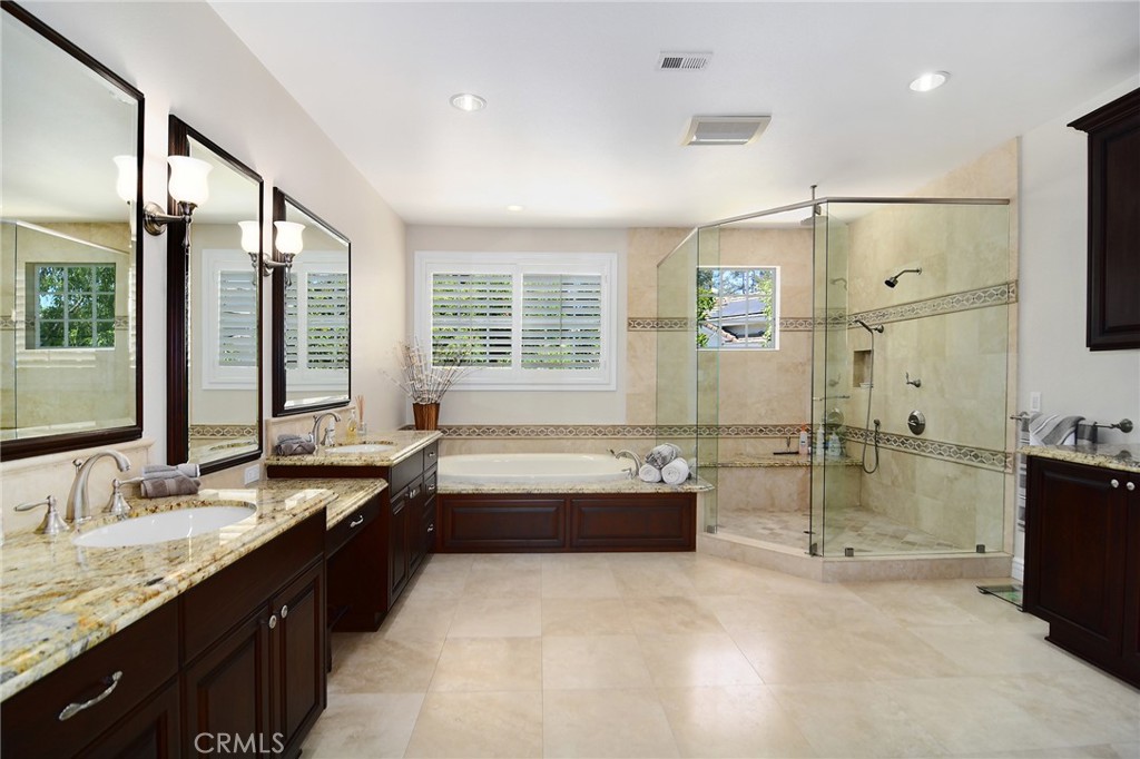29450 Cambridge Court Property Photo 27