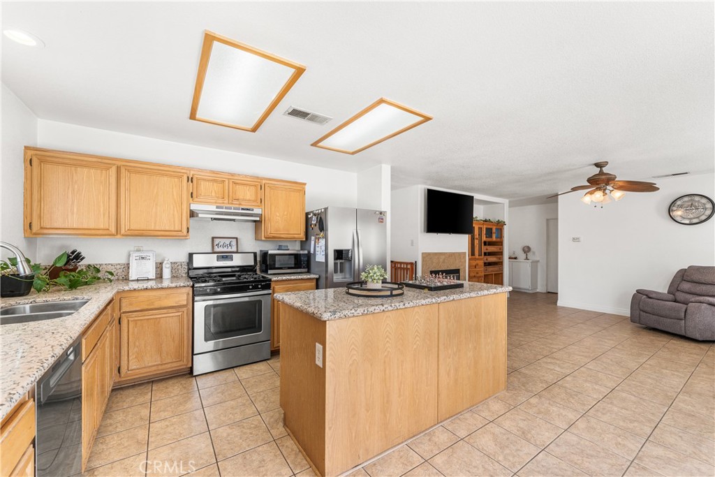 45420 Fairbanks Property Photo 17
