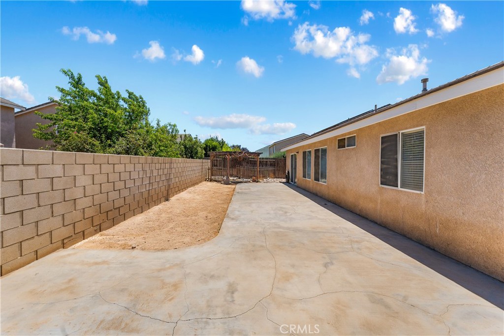 45420 Fairbanks Property Photo 34
