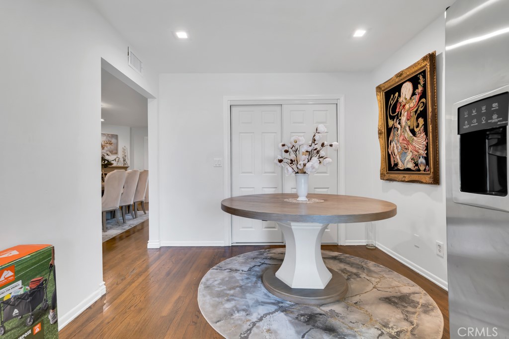 6954 Woodlake Avenue Property Photo 15
